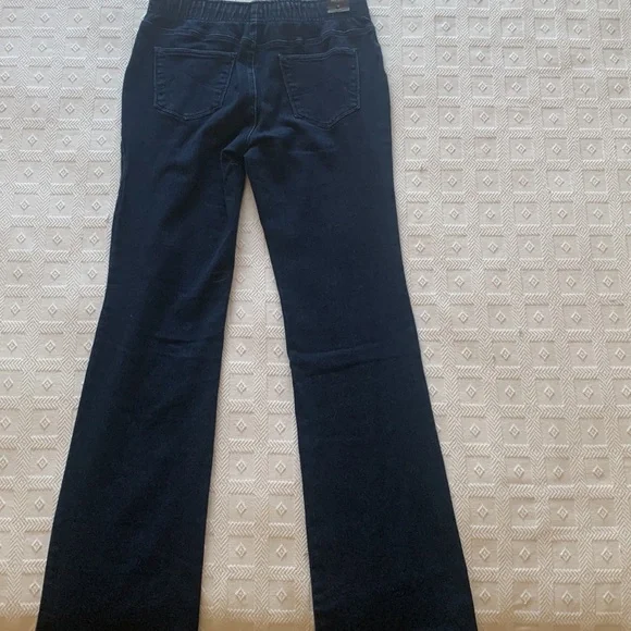 Jeans - Picture 2 of 5